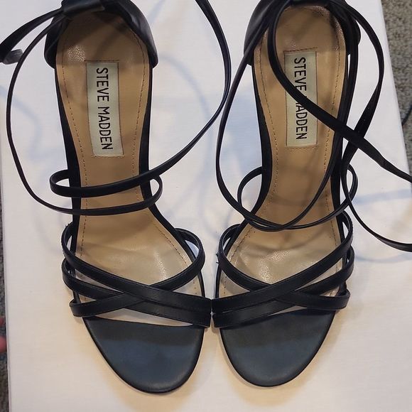 Steve Madden Shoes - Steve Madden strap lace up sandal heels size 6.5